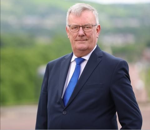 Photograph of Minister Nesbitt